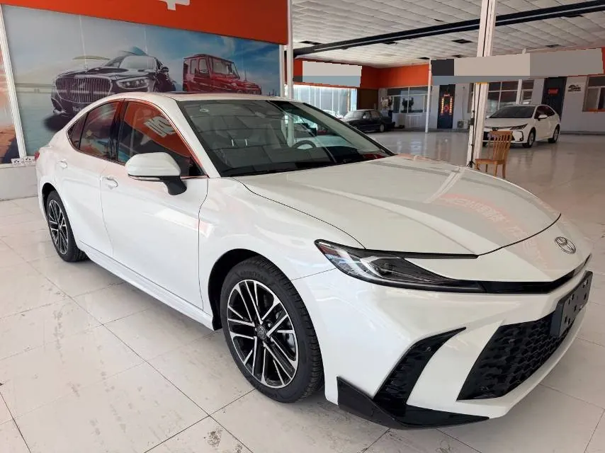 Toyota 2026 Camry Double Engine 2.0HSE Stepless Sports Lite Edition Automatic Gear 3