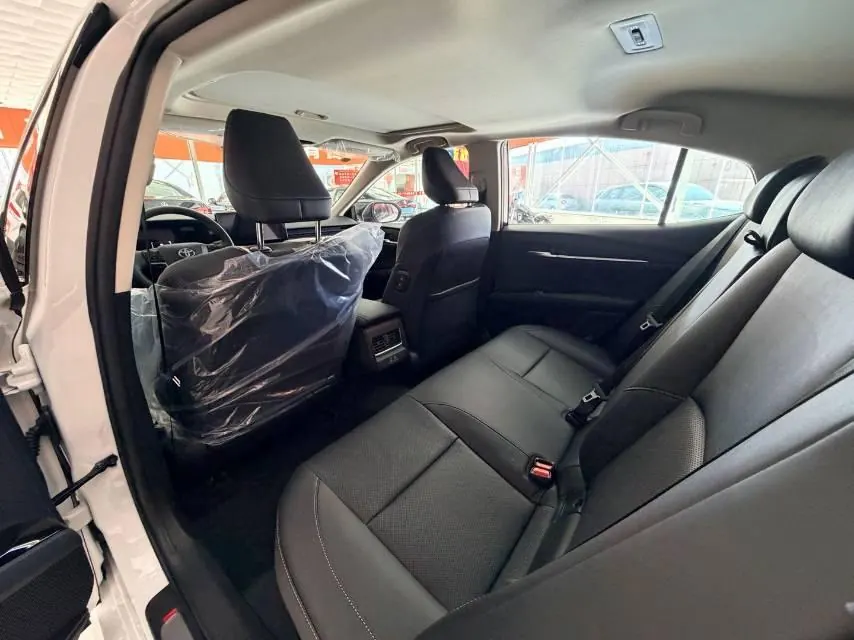 Toyota 2026 Camry Double Engine 2.0HSE Stepless Sports Lite Edition Automatic Gear 8