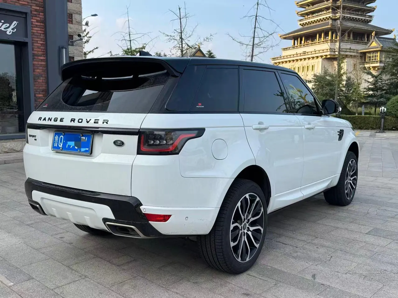 Land Rover Range Rover Sport Edition (Imported) 2021 Range Rover Sport Edition 48V 3.0T L6 Yao Black Edition Automatic Gear 4