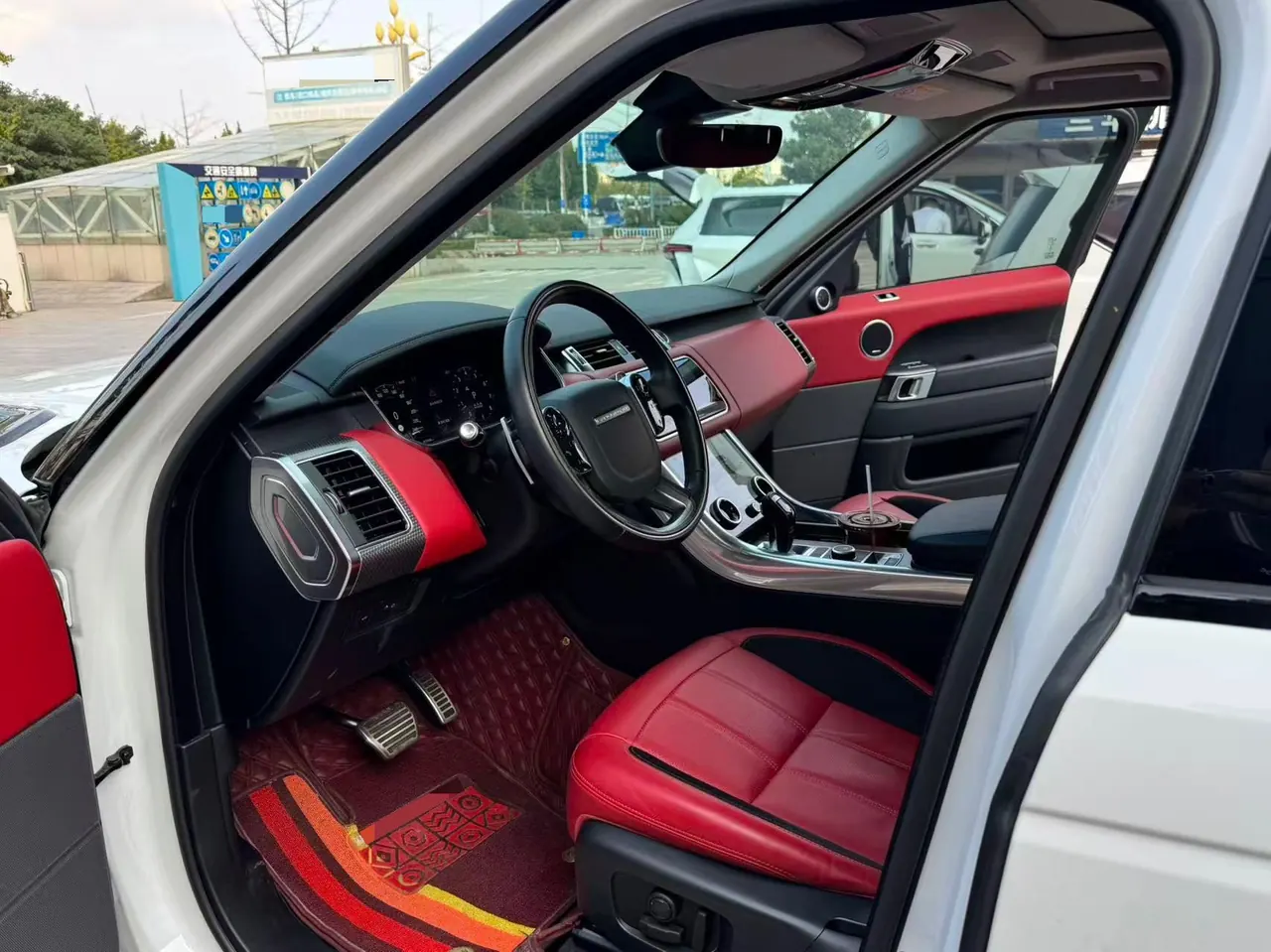 Land Rover Range Rover Sport Edition (Imported) 2021 Range Rover Sport Edition 48V 3.0T L6 Yao Black Edition Automatic Gear 6