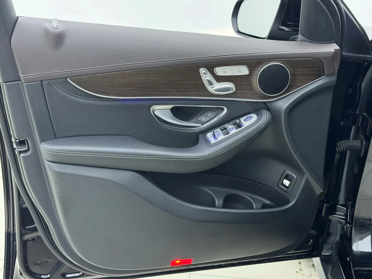 Mercedes Benz 2020 GLC 260 L 4MATIC 2.0T Luxury Automatic 5