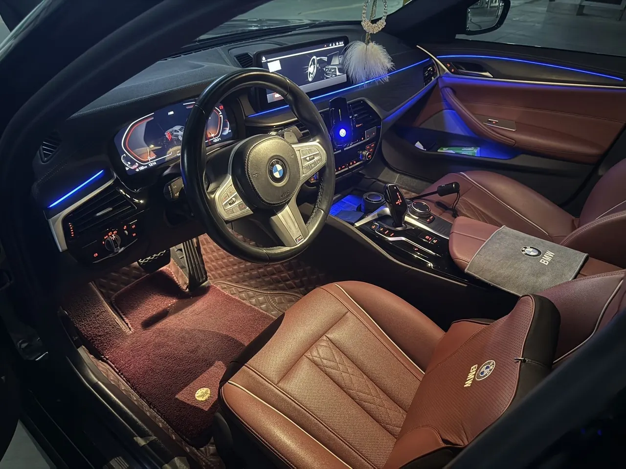BMW 5 Series 2022 530Li 2.0T Leading Luxury Suit (Change 2) Automatic Gear 2