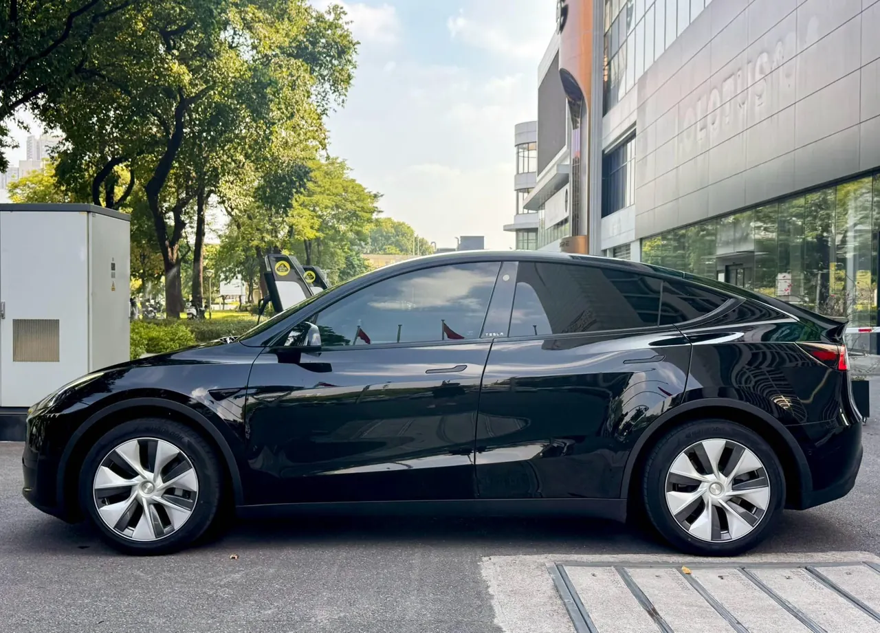 Tesla 2022 Model Y rear-wheel drive version automatic transmission 11