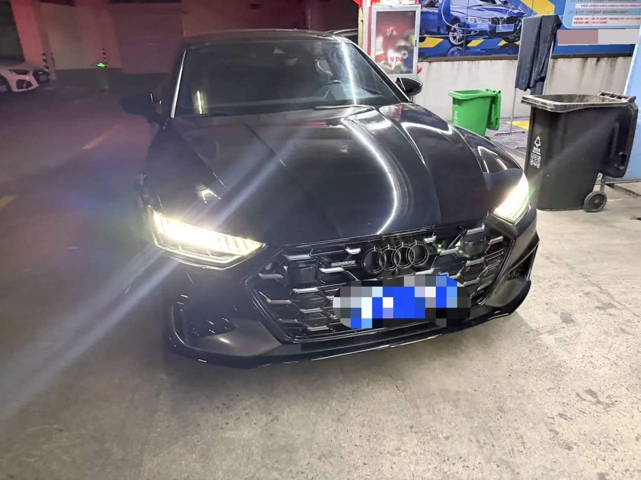 Audi 2024 A7L 2.0TFSI 45TFSI Quattro Black Samurai Edition Automatic Gear 2