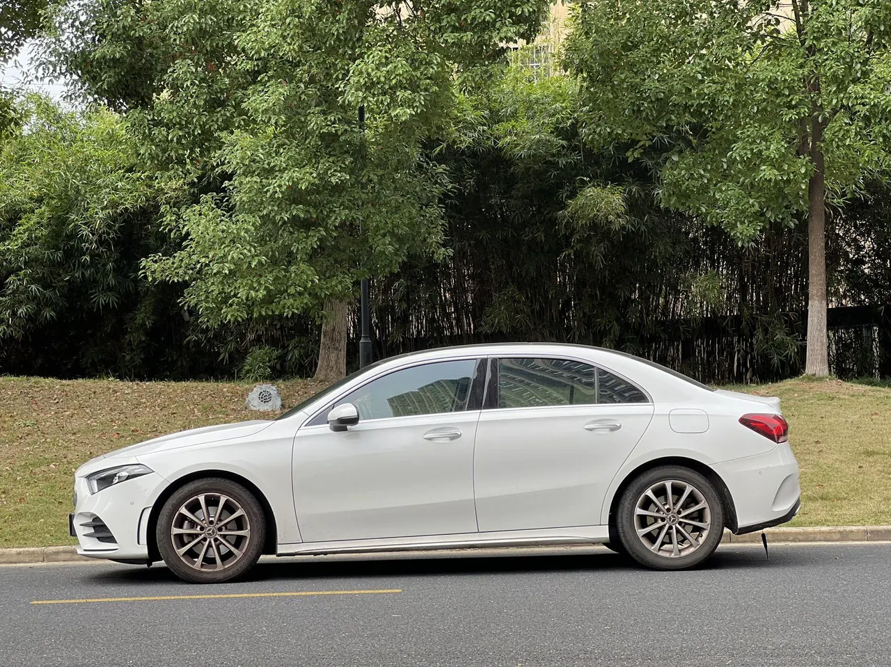 Mercedes Benz Class A 2021 A 200 L 1.3T Fashion Automatic Gear 3
