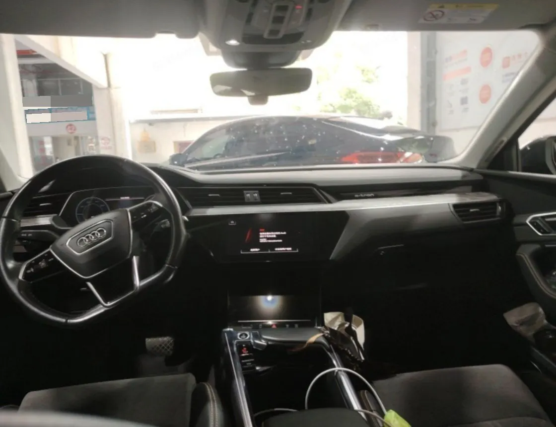 Audi 2021 e-tron 50 Quattro Complete Selection of Automatic Transmission 10