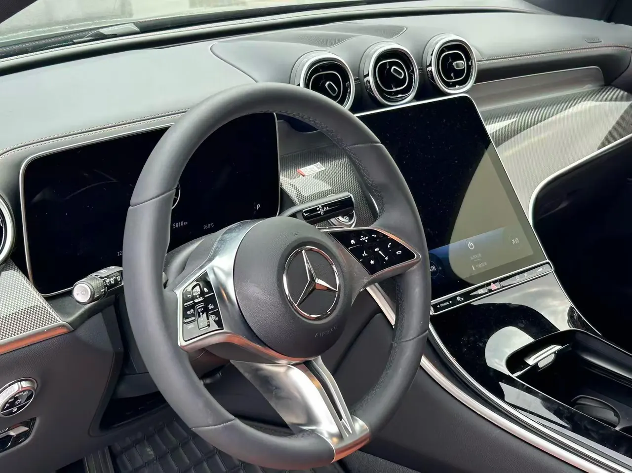 Mercedes Benz 2026 GLC 260 L 4MATIC 48V 2.0T Classic 5-seat Automatic Gear 4