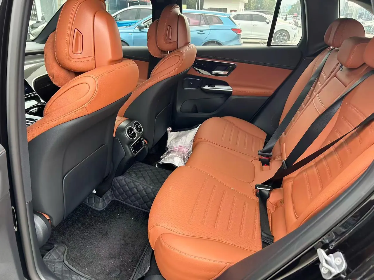 Mercedes Benz 2026 GLC 260 L 4MATIC 48V 2.0T Classic 5-seat Automatic Gear 6
