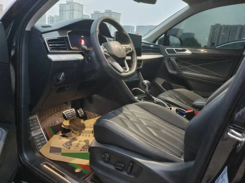 Volkswagen 2023 Tiguan L R-Line 2.0TSI 330TSI Two-Drive R-Line Yuexiang Edition (Revised) Automatic Gear 3