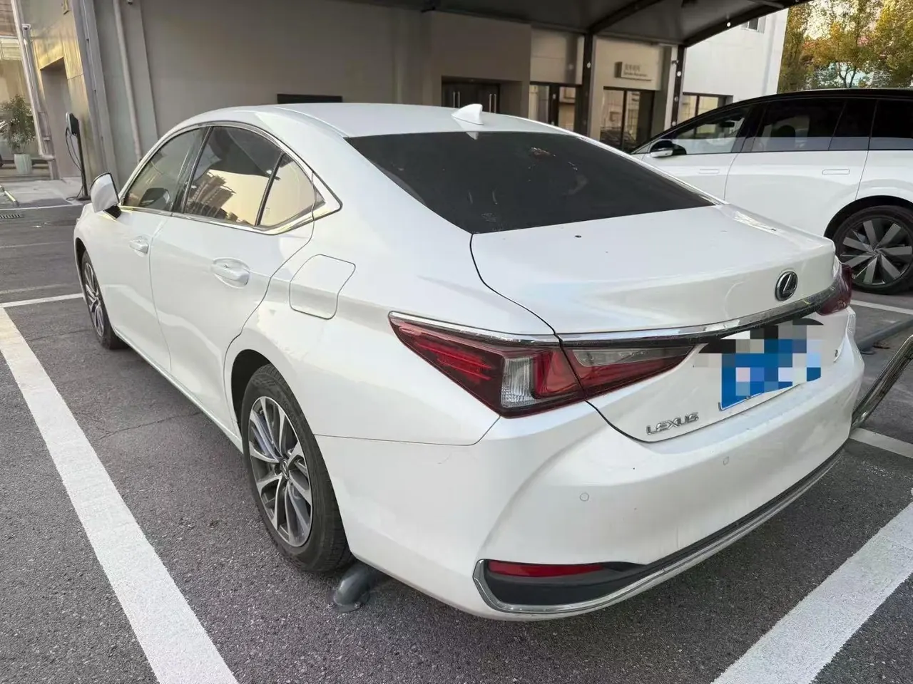 Lexus ES (Imported) 2024 ES200 2.0 Stepless Special Limited Edition Automatic Gear 6
