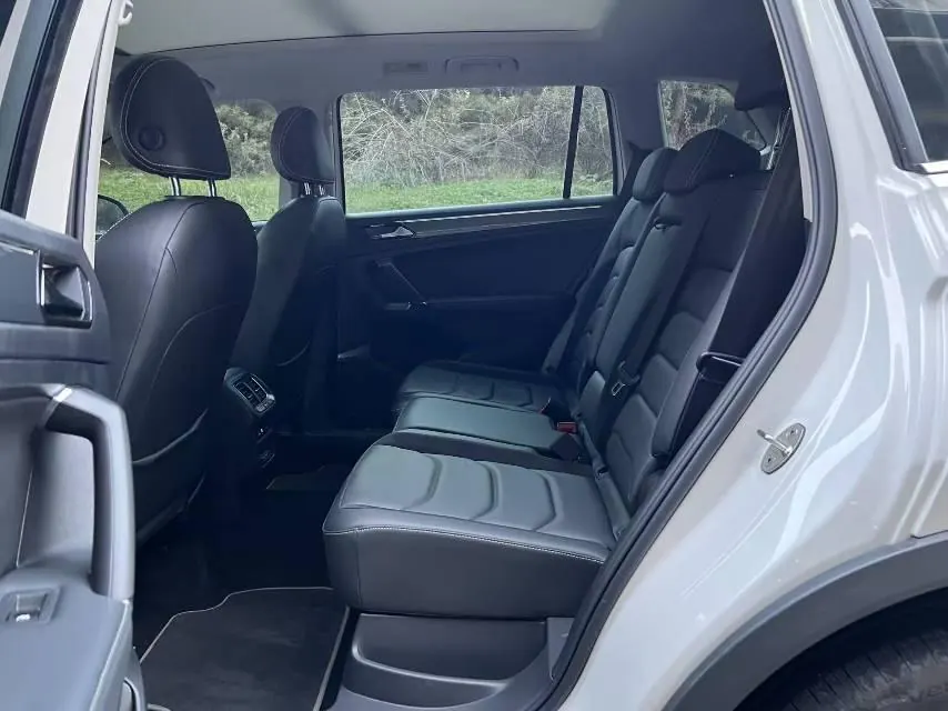 Volkswagen 2021 Tiguan L R-Line 2.0TSI 330TSI Two-Drive Overdrive Automatic Gear 7