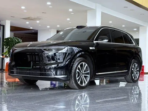 AITO 2026 AITO M7 extended range Ultra 4-wheel drive version 6 seats (192-line laser Radar) automatic gear - View 1