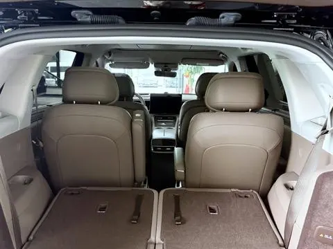 AITO 2026 AITO M7 extended range Ultra 4-wheel drive version 6 seats (192-line laser Radar) automatic gear 5