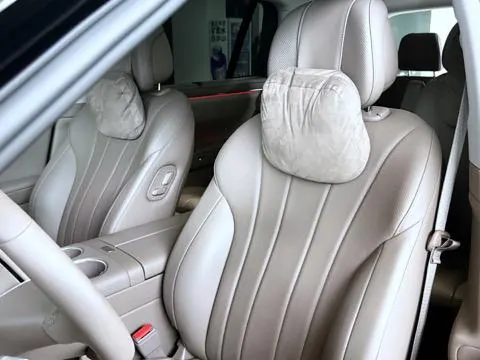 AITO 2026 AITO M7 extended range Ultra 4-wheel drive version 6 seats (192-line laser Radar) automatic gear 8