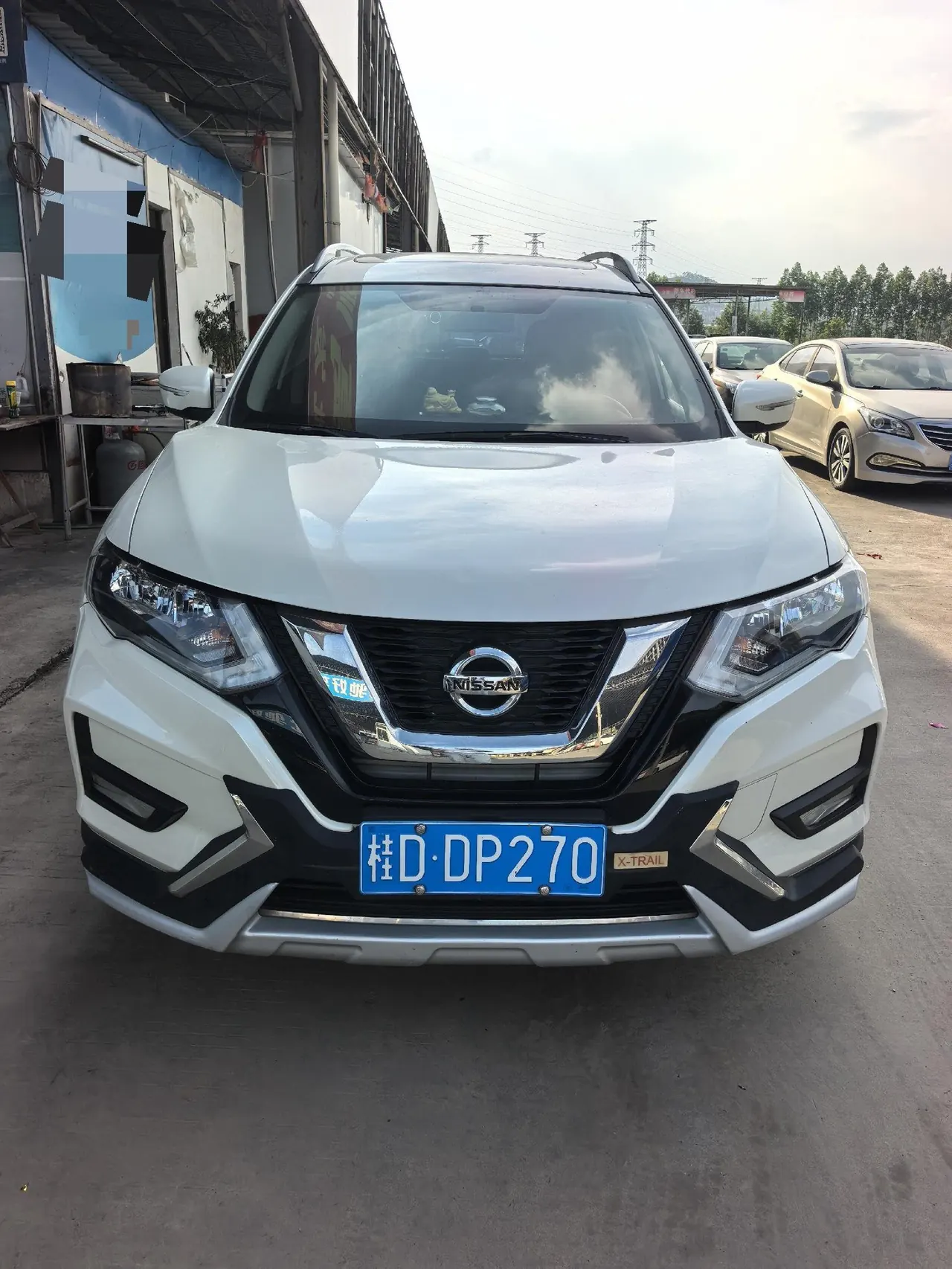 Nissan 2021 Qijun 2.5 Stepless XL ITS Four-wheel Drive Luxury Commemorative Edition Automatic Gear 3