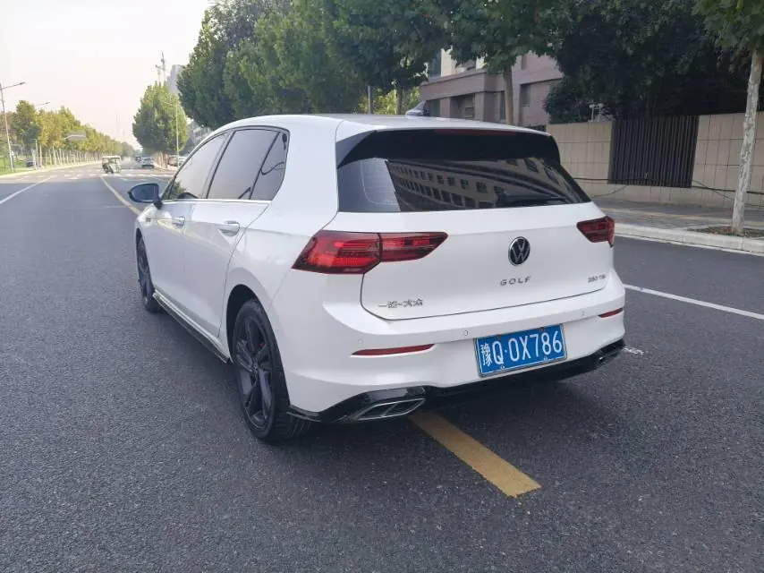 Volkswagen 2021 Golf 8 R-Line 1.4TSI 280TSI Automatic 6