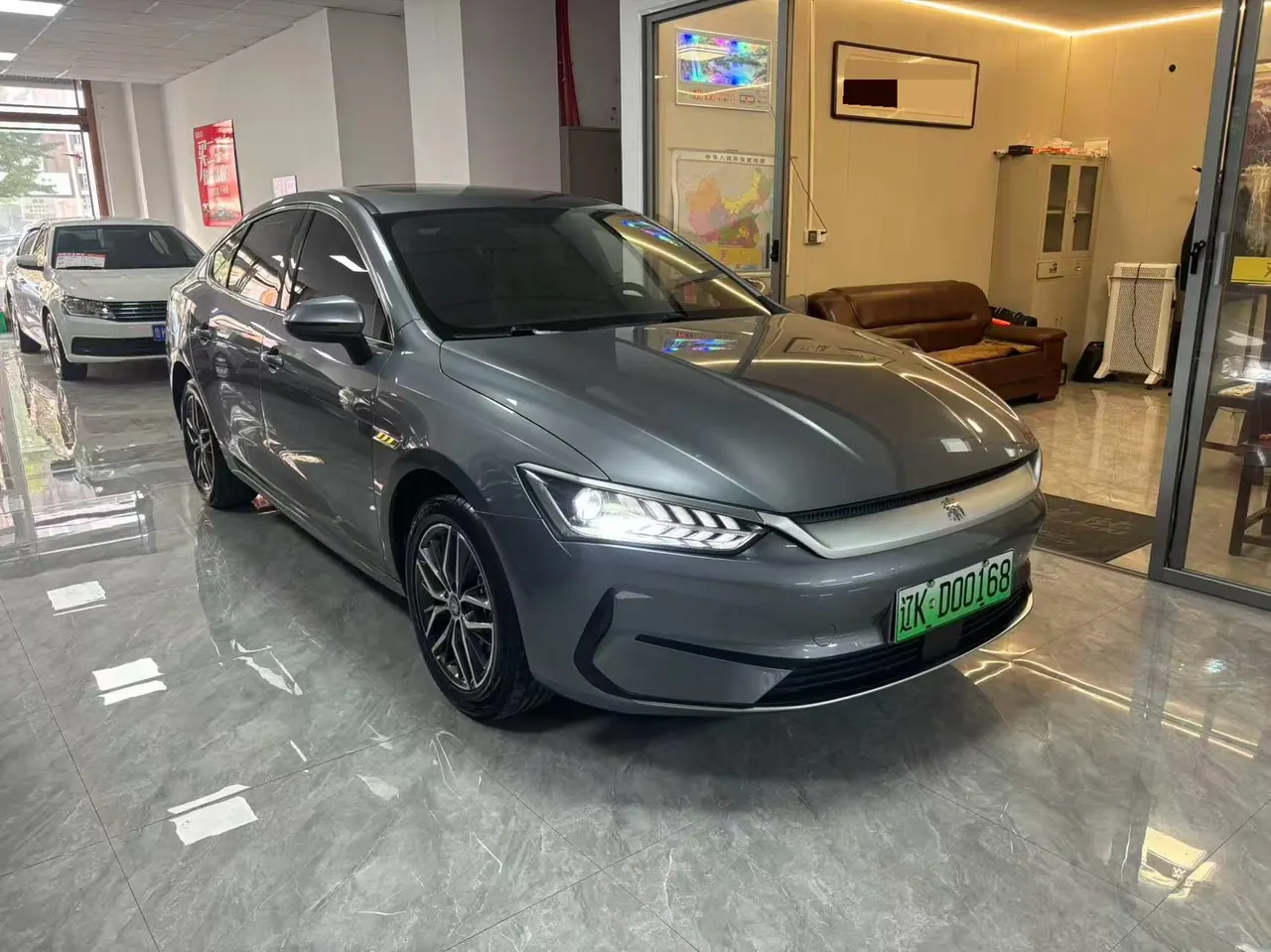 BYD 2021 Qin PLUS EV 400KM Luxury Automatic Gear 3