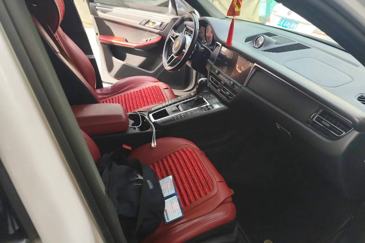 Porsche Macan (Imported) 2021 Macan 2.0T Automatic Gear 4