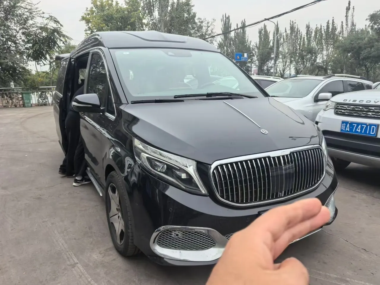 Mercedes Benz V 2021V 260 L 2.0T Premium Edition Automatic Gear 2