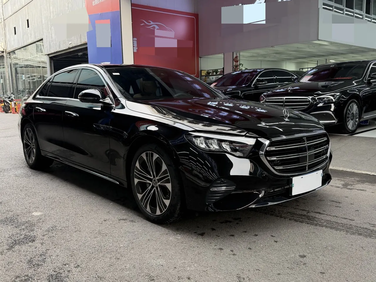Mercedes Benz E-Class 2026 model E 300 L 48V 2.0T Luxury Edition Automatic 3