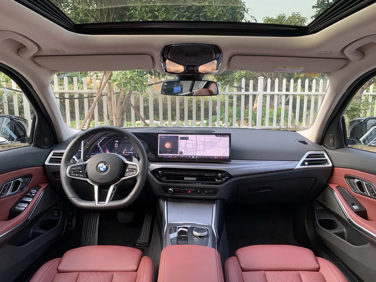 BMW 3 Series 2026 330Li 2.0T M Sports Obsidian Night Suit Automatic Gear 4