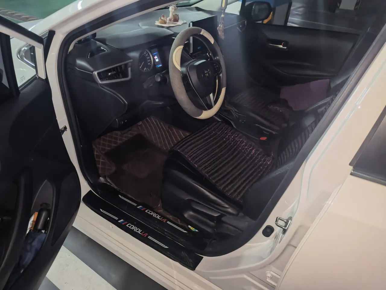 Toyota 2021 corolla 1.2T stepless elite PLUS version of automatic gear 5