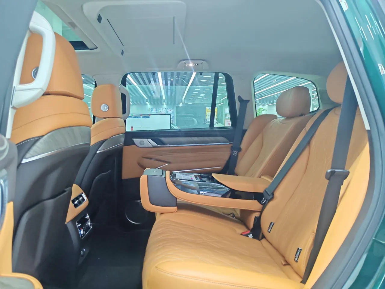 Tank 500 New Energy 2026 Model Tank 500 Hi4-T 2.0T Smart Enjoyment Version Automatic Transmission 6