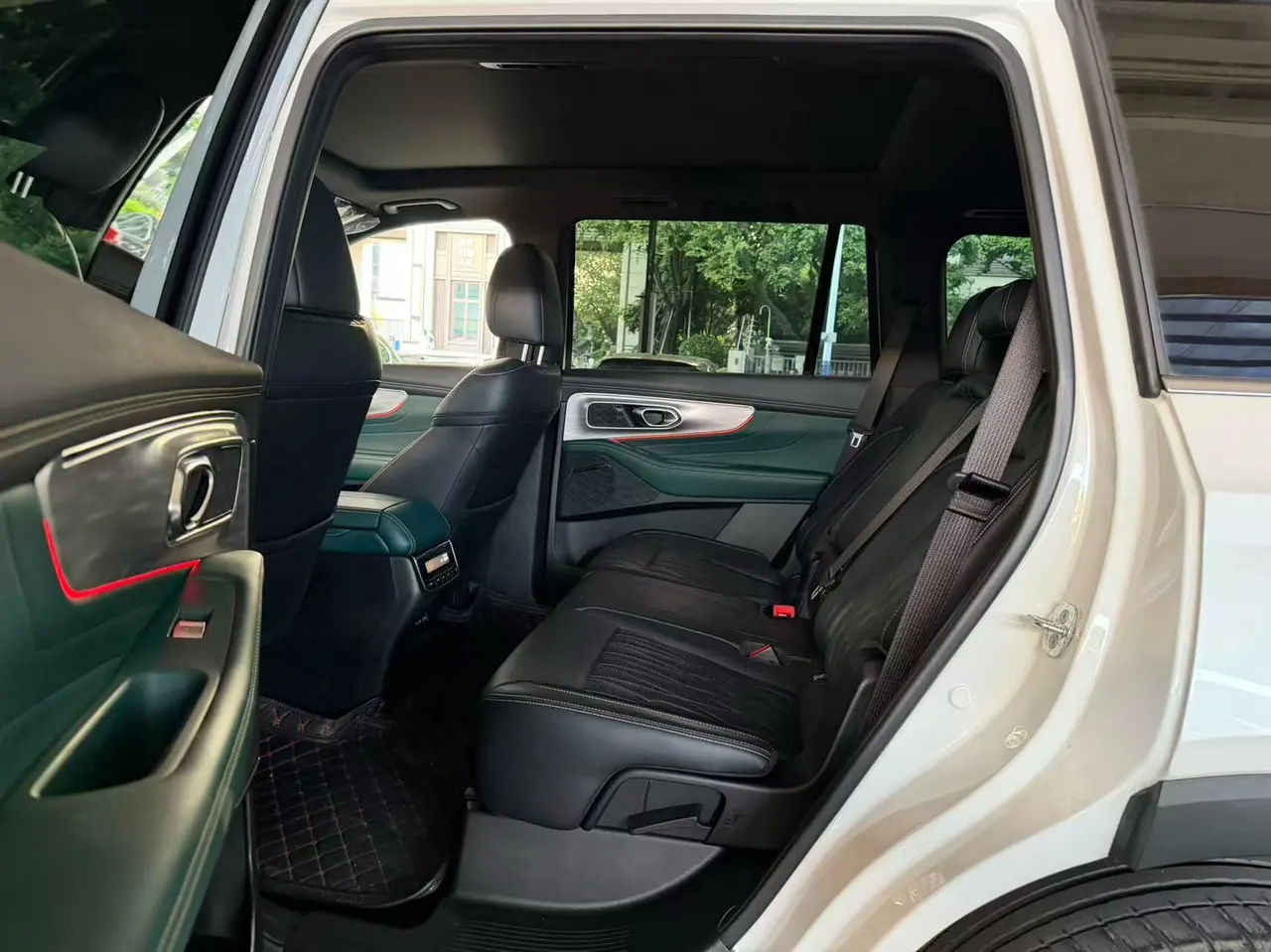 Chuanqi 2022 GS8 2.0TGDI Two-Drive Deluxe Zhilian Edition Seven-seat Automatic Gear 4