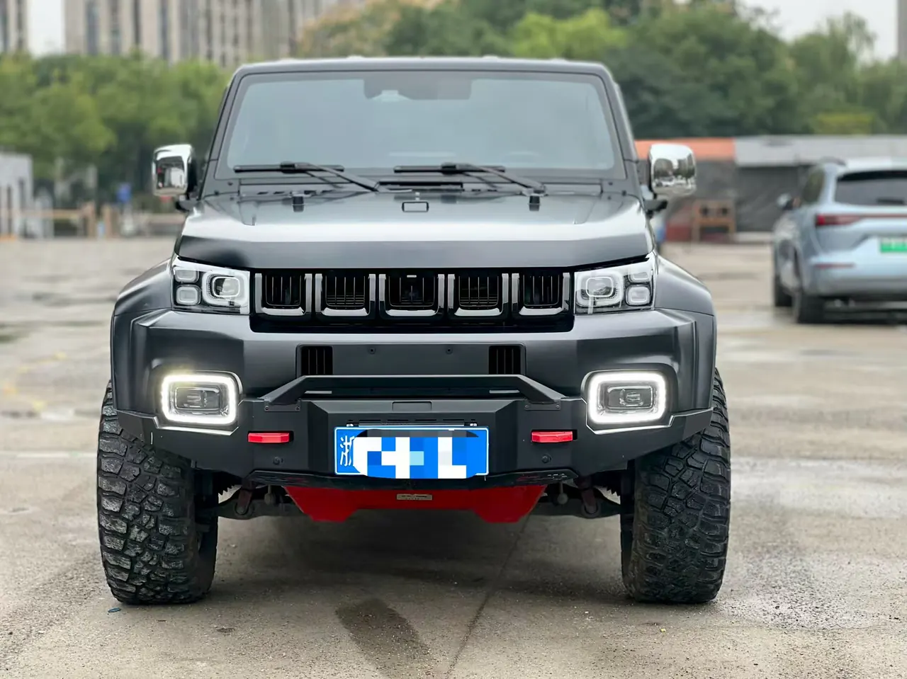 Beijing 2021 BJ40 2.0T four-wheel drive blade hero version chivalrous automatic gear 2