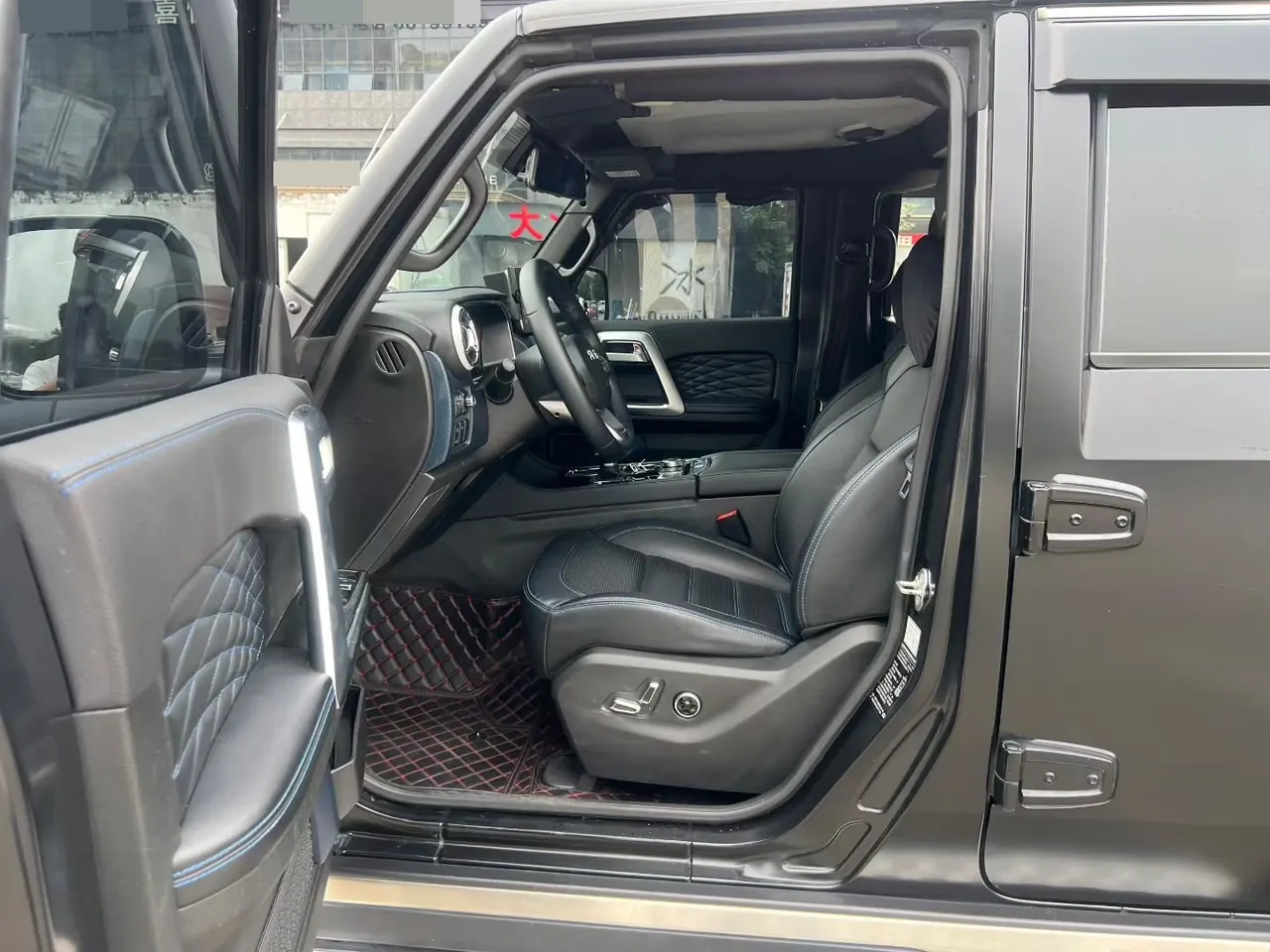 Beijing 2021 BJ40 2.0T four-wheel drive blade hero version chivalrous automatic gear 4