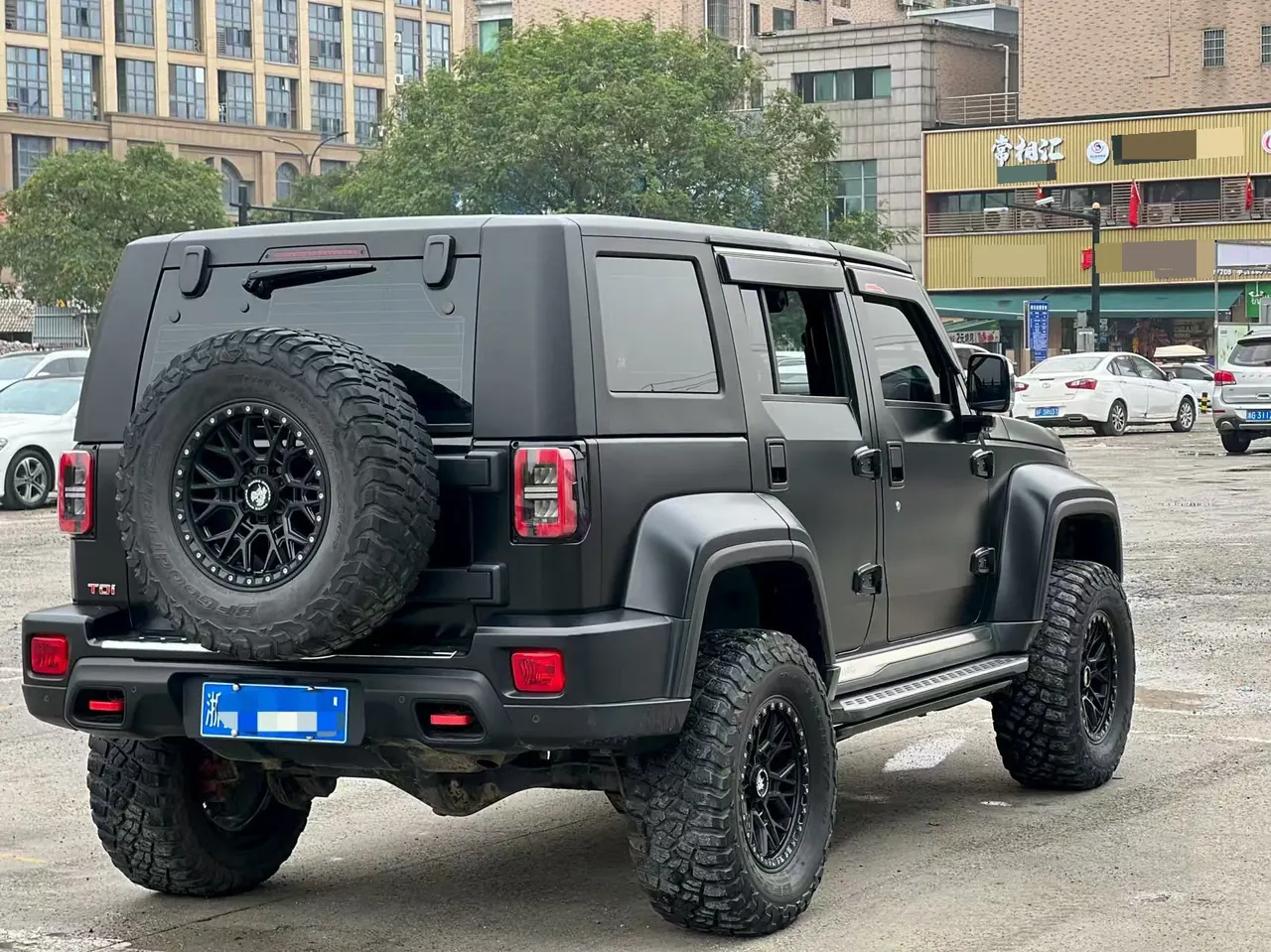 Beijing 2021 BJ40 2.0T four-wheel drive blade hero version chivalrous automatic gear 8