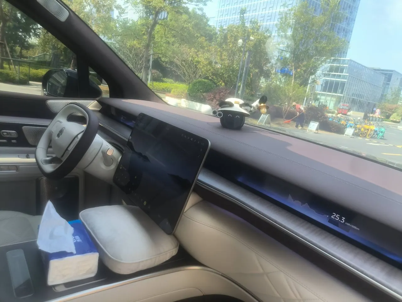 NIO 2026 ES 9 102kWh Administrative Island Signature Edition Automatic Gear 8