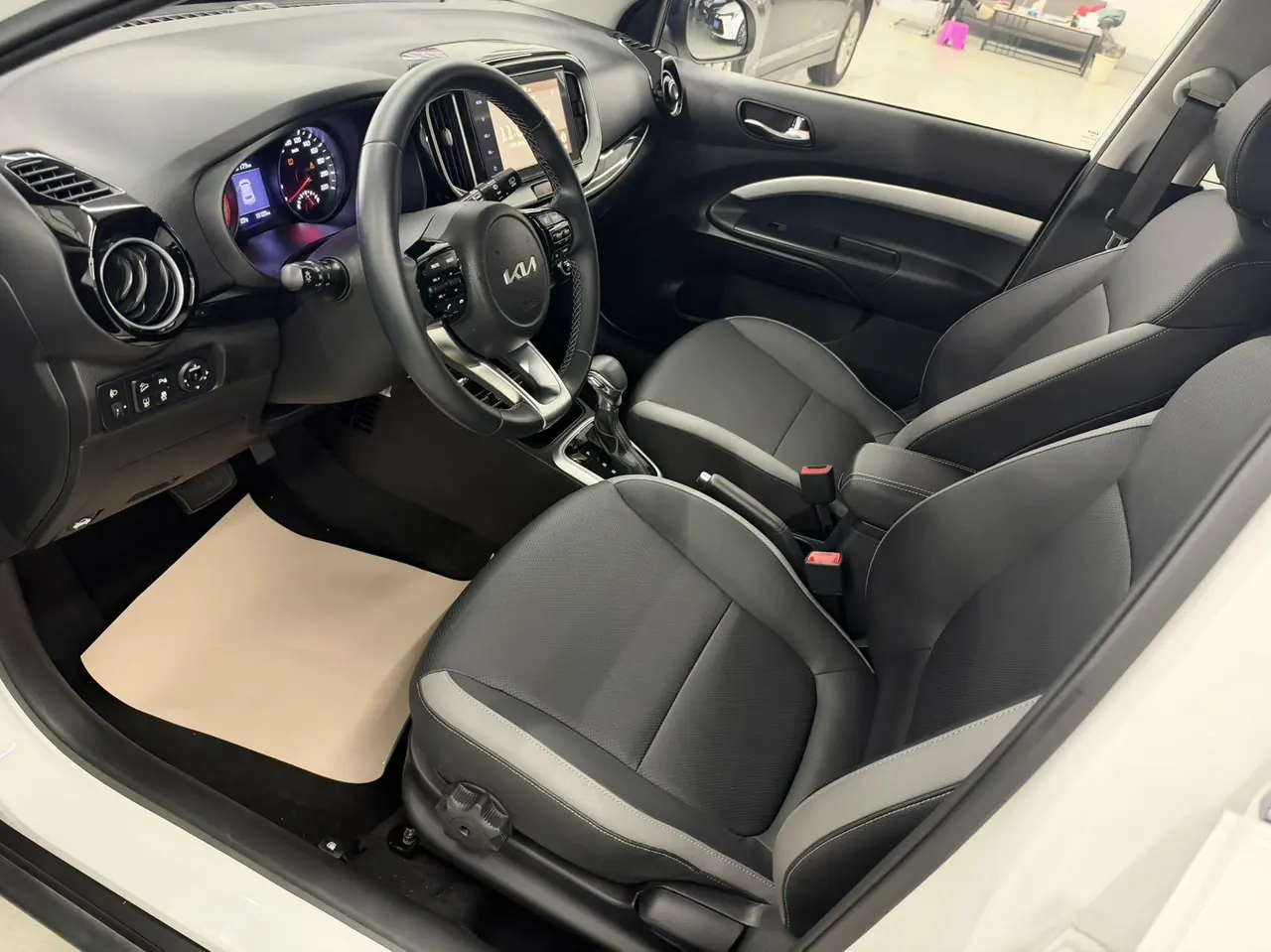 Kia 2021 Yi Run 1.4 Stepless Sunroof Automatic Transmission 7