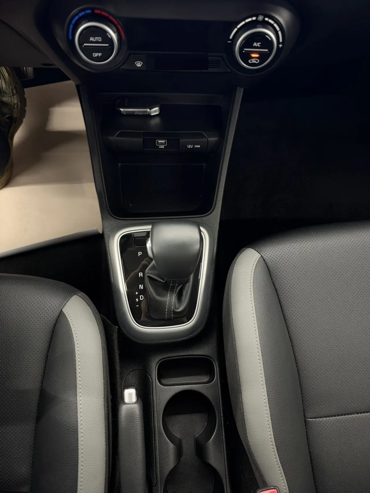 Kia 2021 Yi Run 1.4 Stepless Sunroof Automatic Transmission 9