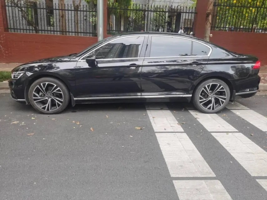 Volkswagen 2021 Magotan 2.0TSI 330TSI 30th Anniversary Edition Automatic Gear 4