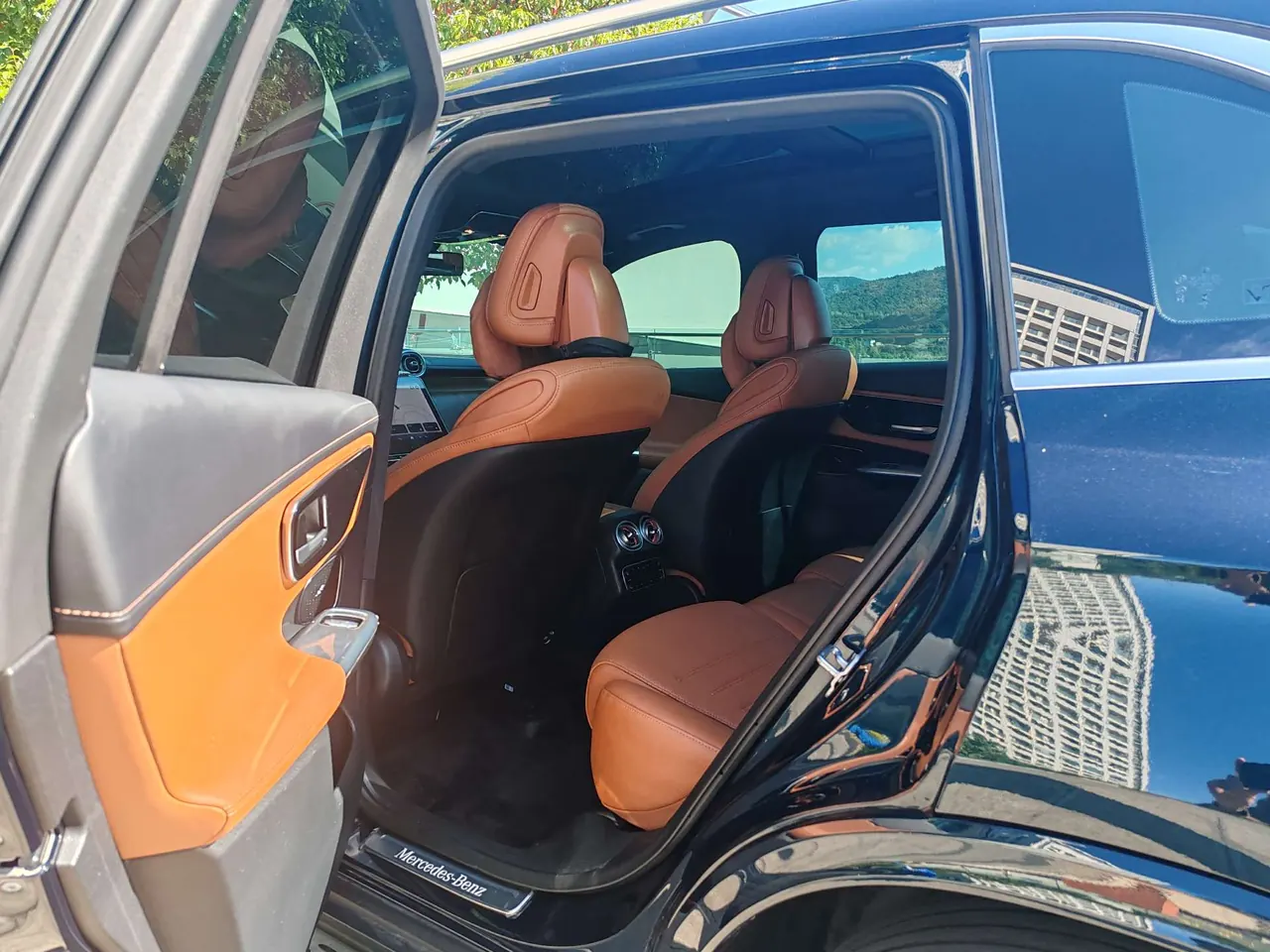 Mercedes Benz 2023 GLC 300 L 4MATIC 48V 2.0T dynamic 5-seat automatic gear 6