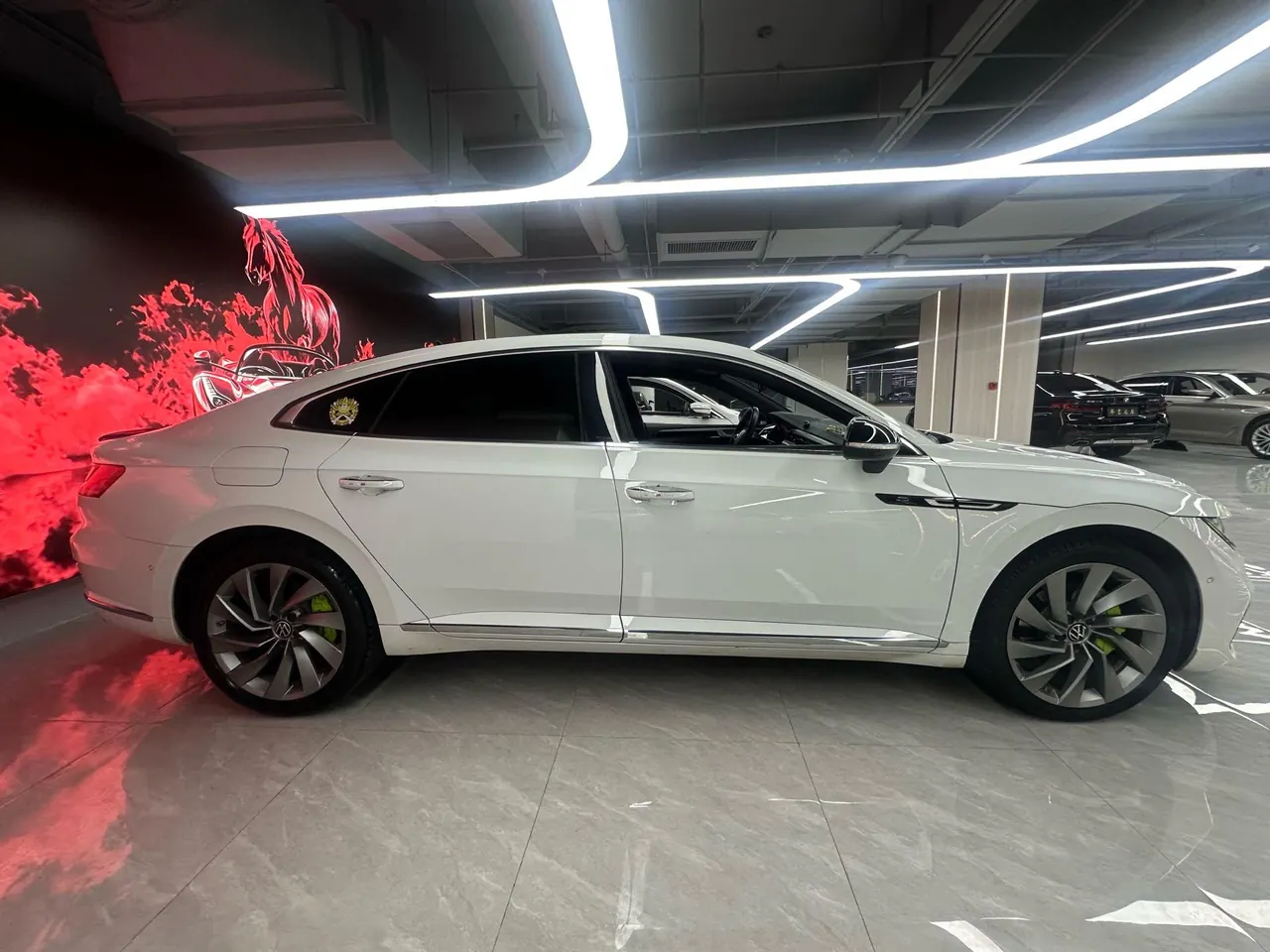 Volkswagen 2023 CC 2.0TSI 380TSI eye-catching automatic gear 2