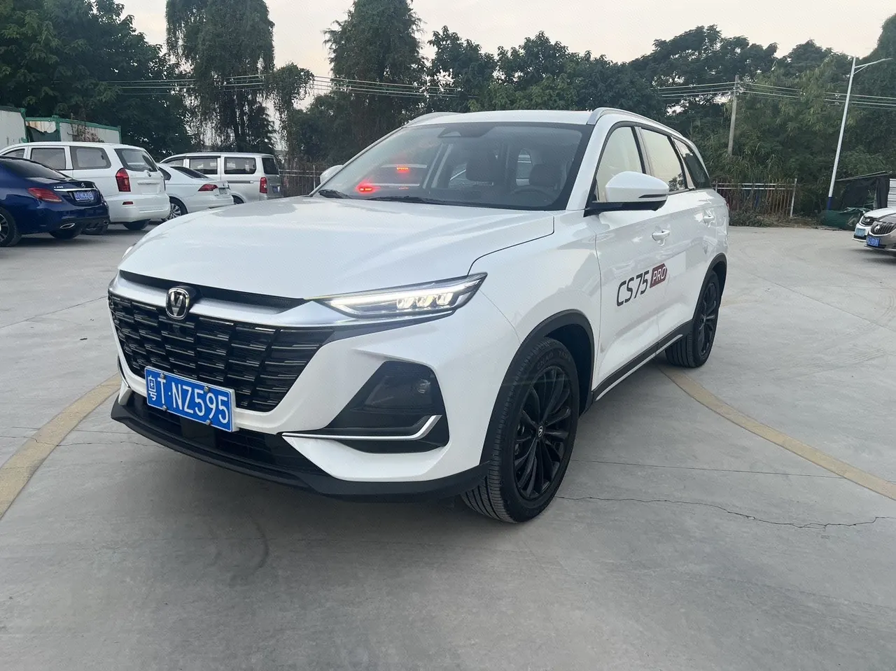 ChangAn 2026 CS75 PRO 1.5T exclusive 7-seat automatic gear - View 1