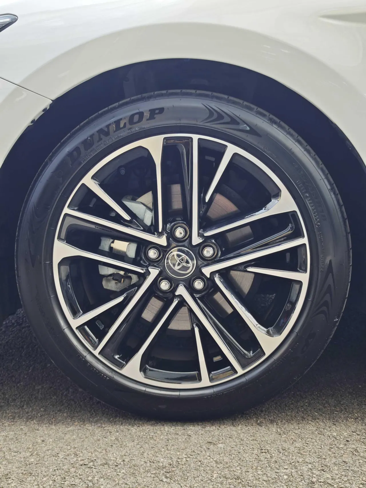 Toyota 2026 Camry Double Engine 2.0HSE Stepless Sports Lite Edition Automatic Gear 2