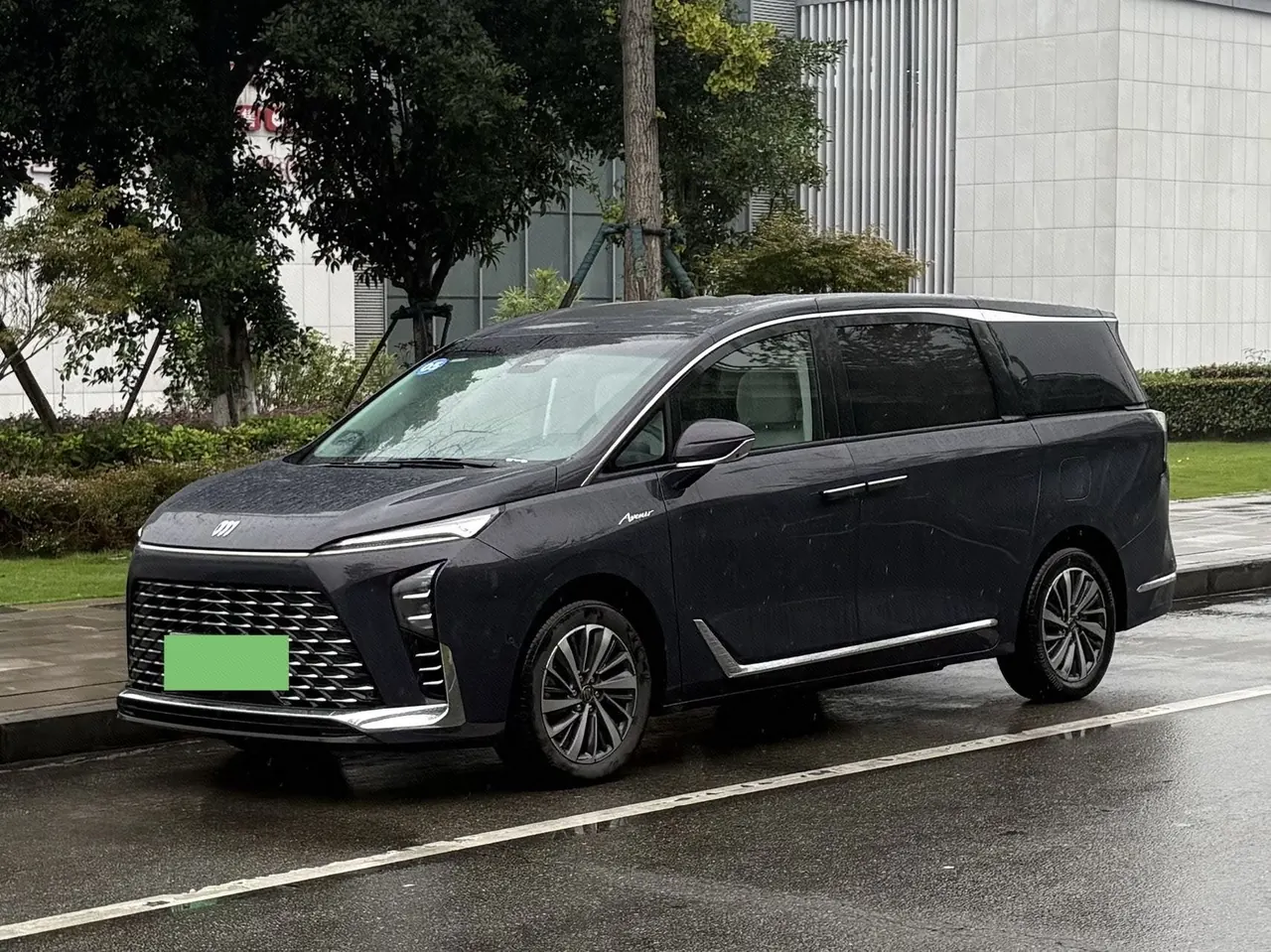 Open image lightbox: Buick 2026 GL8 Lu Zun PHEV 1.5T Luxury Edition Automatic Gear