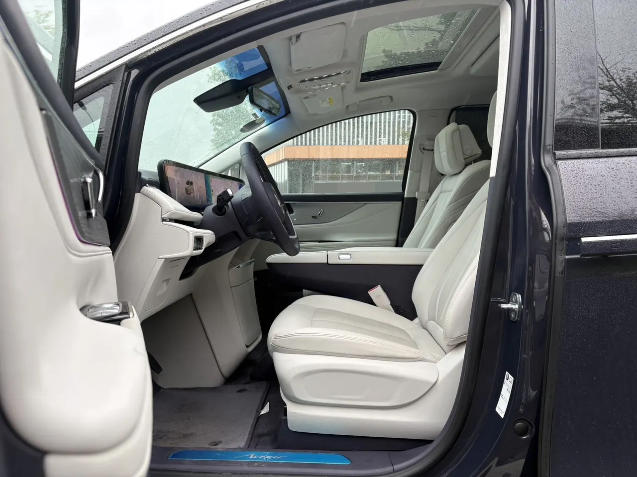 Buick 2026 GL8 Lu Zun PHEV 1.5T Luxury Edition Automatic Gear 3