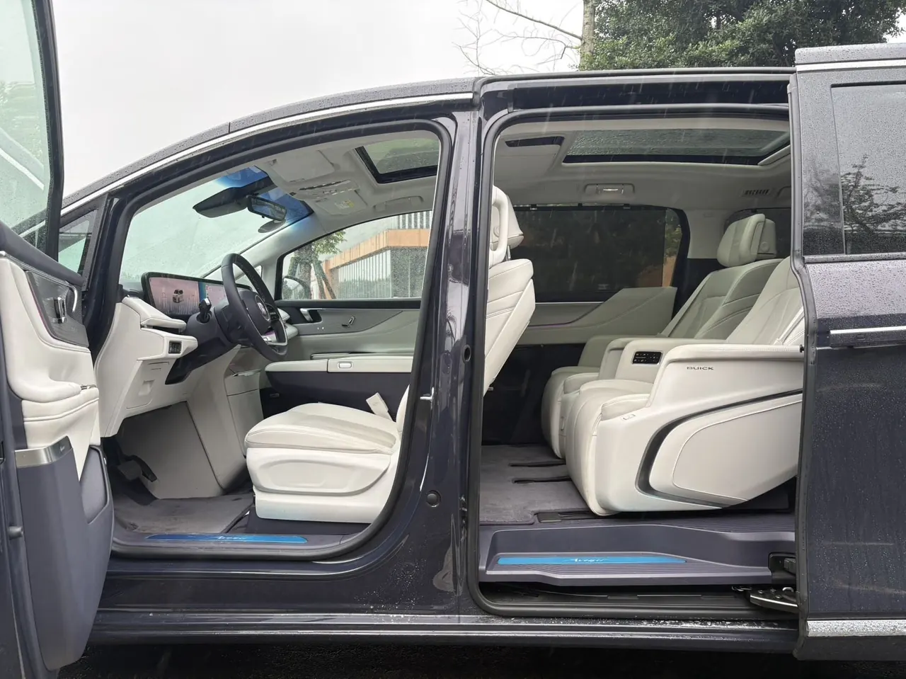 Buick 2026 GL8 Lu Zun PHEV 1.5T Luxury Edition Automatic Gear 4