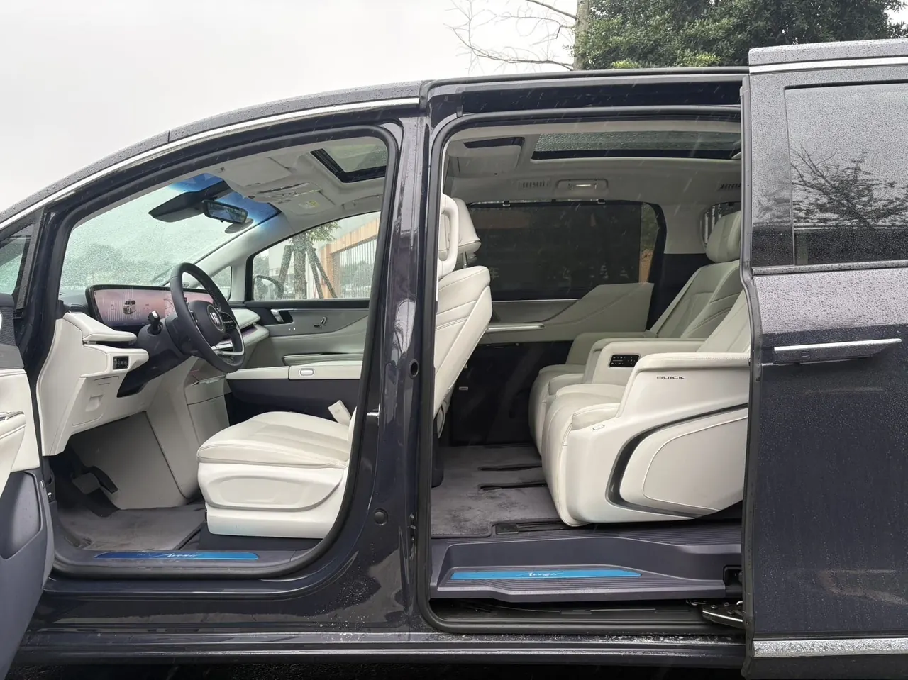 Buick 2026 GL8 Lu Zun PHEV 1.5T Luxury Edition Automatic Gear 7