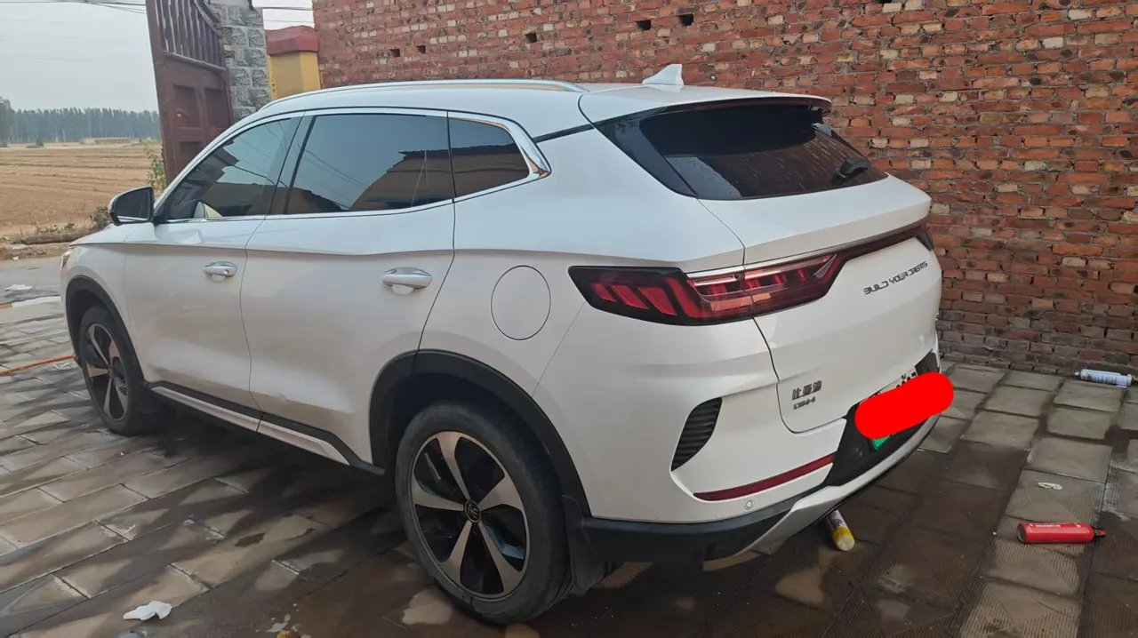 BYD Song PLUS New Energy 2021 Song PLUS DM-i 1.5 Stepless 51KM Honorable Automatic Gear 2