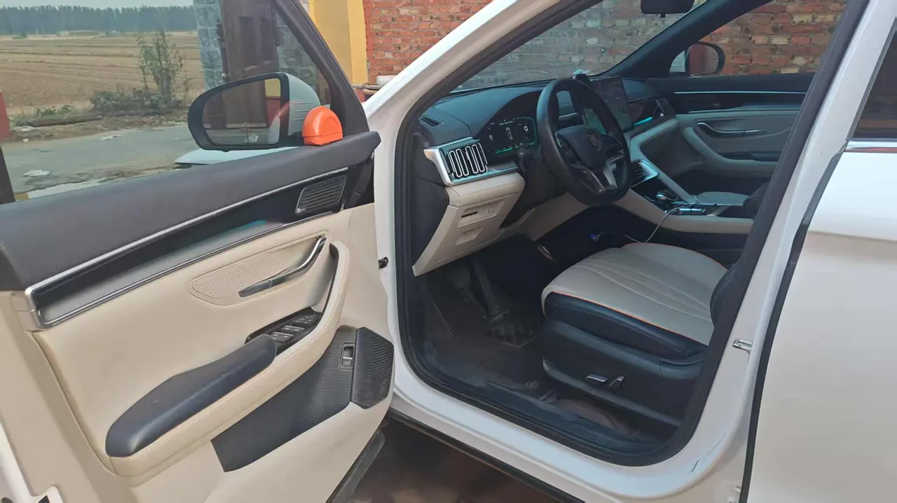 BYD Song PLUS New Energy 2021 Song PLUS DM-i 1.5 Stepless 51KM Honorable Automatic Gear 3