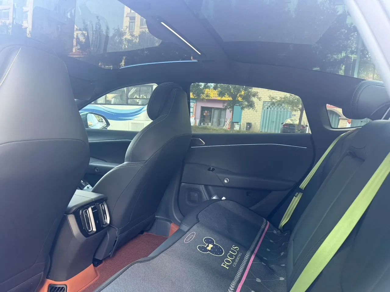 ARCFOX 2026 α S 5 630 yuan Environment Intelligence Edition 185kW Automatic Gear 3
