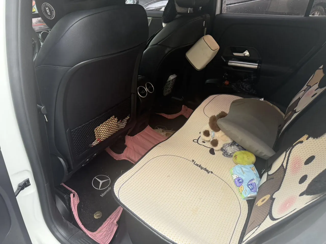 Mercedes Benz 2022 GLA 200 1.3T automatic gear 3