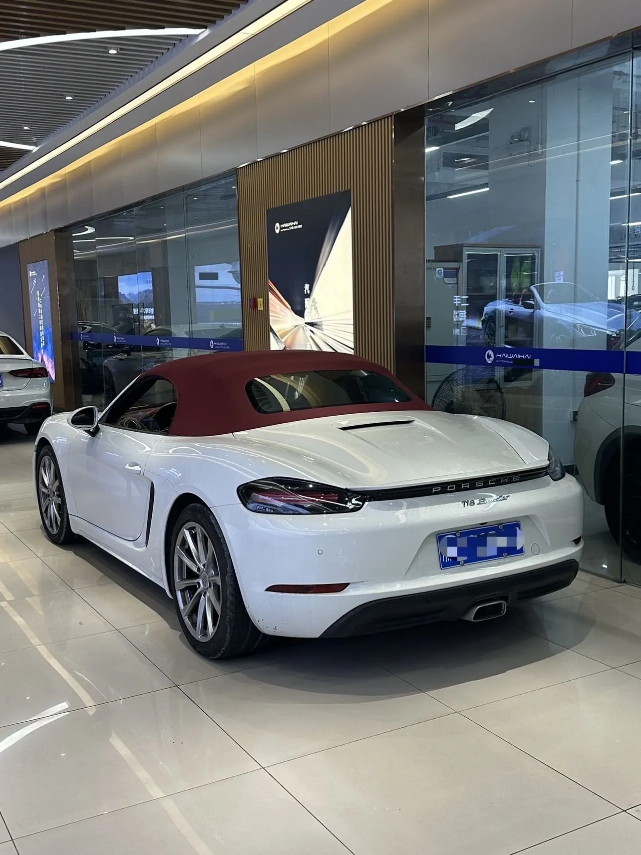 Porsche 718 (Imported) 2022 718 Boxer 2.0T Automatic 3
