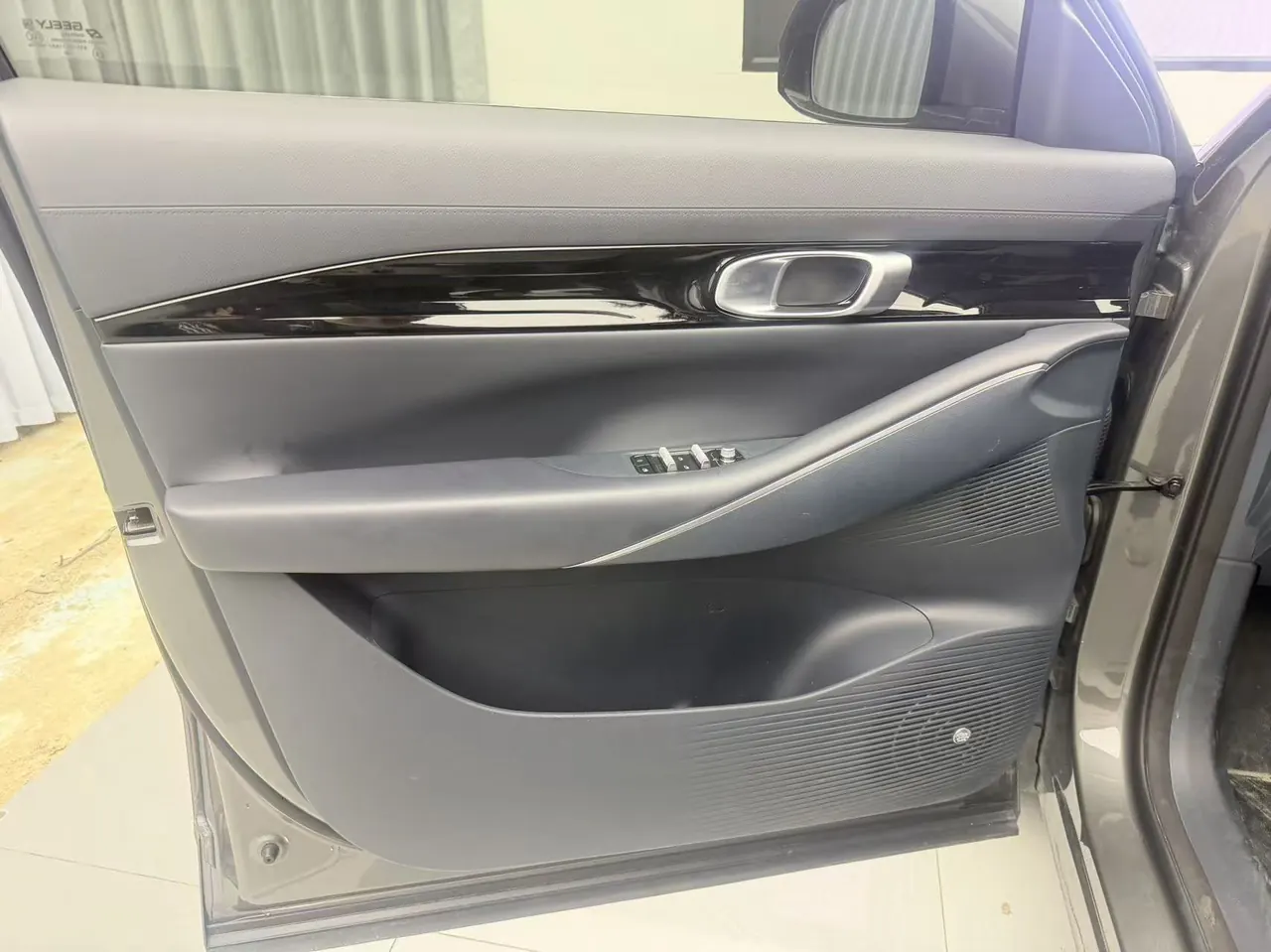 Geely Galaxy 2026 E 5 610km Discovery Edition Automatic Gear 9