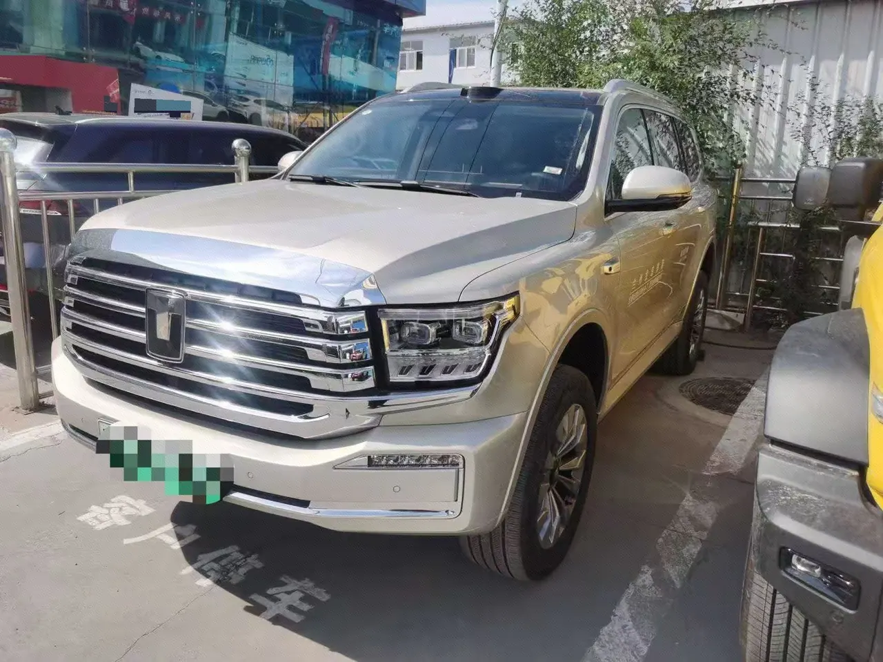 Tank 500 New Energy 2026 Model Tank 500 Hi4-T 2.0T Smart Enjoyment Version Automatic Transmission - View 1